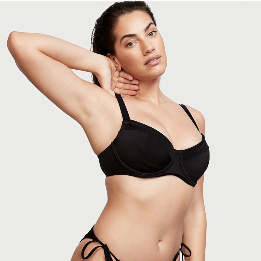 NWT Victoria’s Secret Bikini Top Swim Top